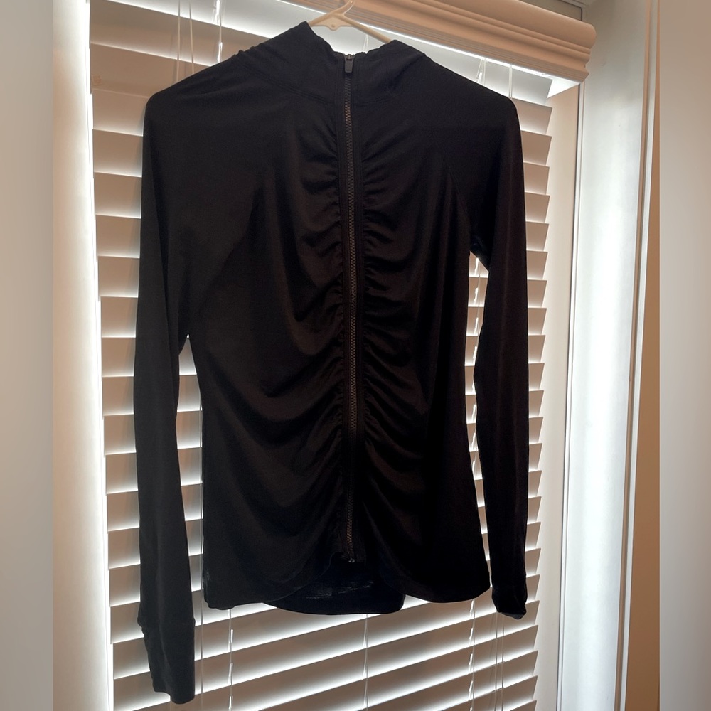 ATHLETA Jacket Lightweight with Back Pocket Black size 2